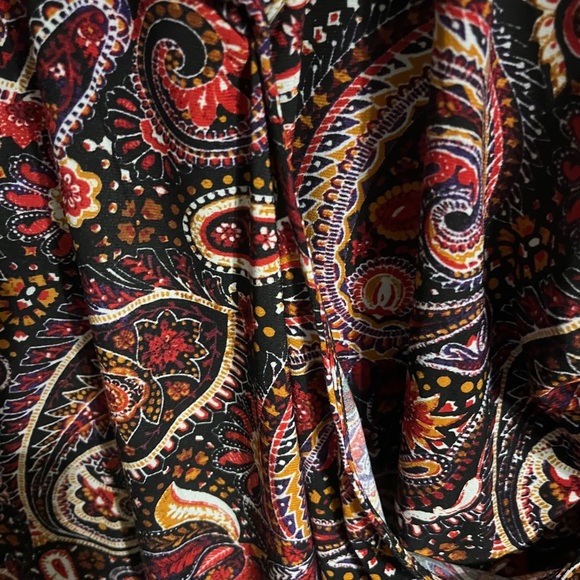💝 2X Anne Klein Paisley Blouse - Burgundy and Black - Picture 4 of 10